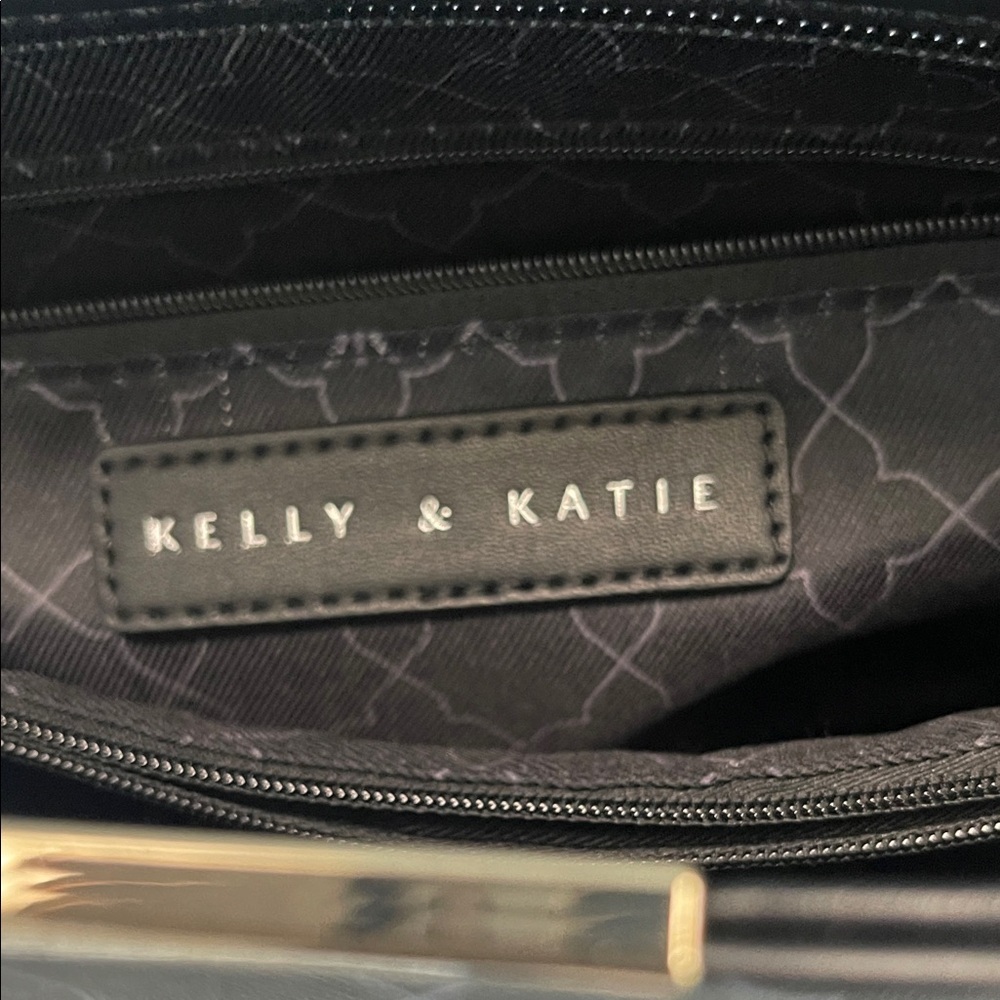 Kelly & Katie Elegant Black Tote with Pouch - Picture 2 of 16